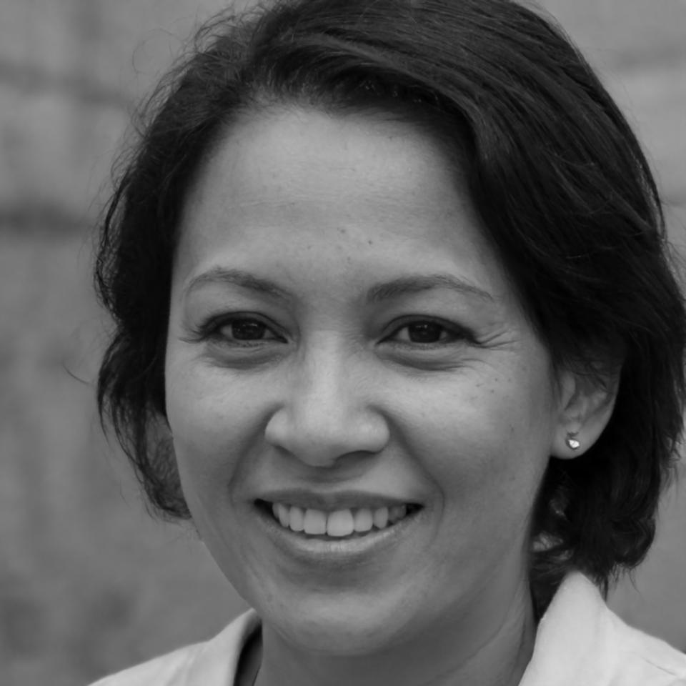 Retrato profesional de Carmen Villalobos